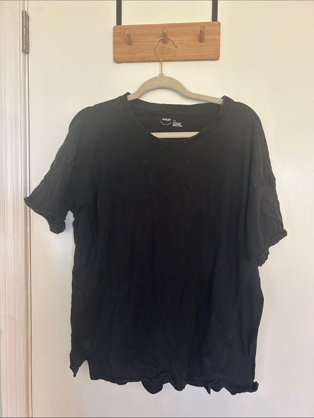 Women’s oversized Black Short-Sleeve Tee